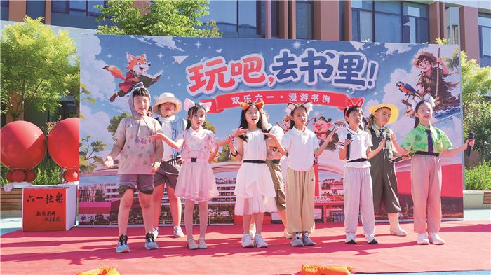 230余个特色社团百花齐放,体育节、艺术节、科技节精彩纷呈